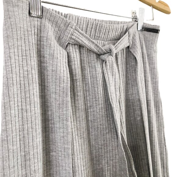 Betsey Johnson | Performance Grey Wide Leg Capri Length Pants |‎ Size XS Women's - Picture 8 of 12